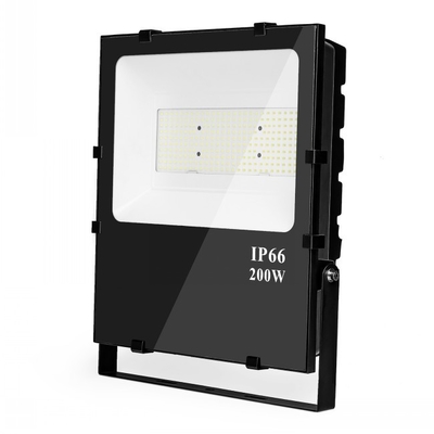 Profesjonalny reflektor led do zastosowań domowych 200W Ip65 20000-21000 Lm