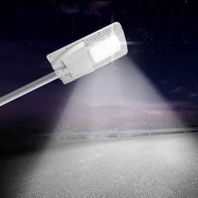 Wodoszczelna lampa uliczna 5200LM o mocy 50W, wszystko w jednym, z biegunem