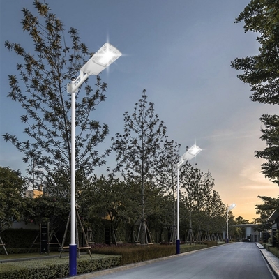 Wodoszczelna lampa uliczna 5200LM o mocy 50W, wszystko w jednym, z biegunem